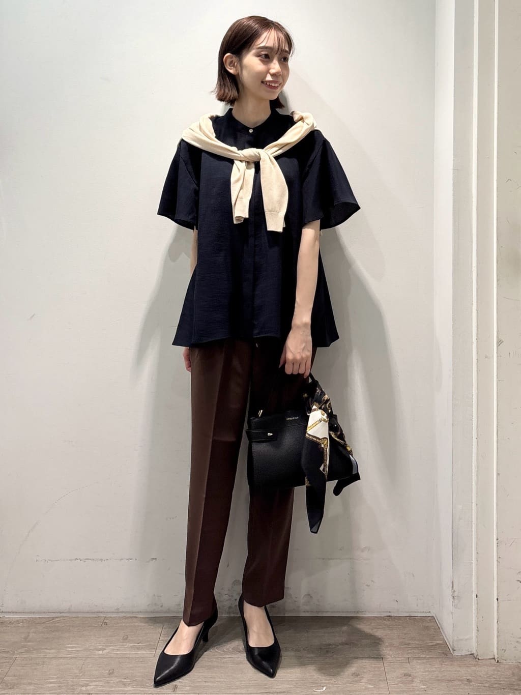 ぶまりんさんの「OPAQUE.CLIP｜【軽量／2WAY／通勤対応】コメットデザインミドルバッグ」を使ったコーディネート