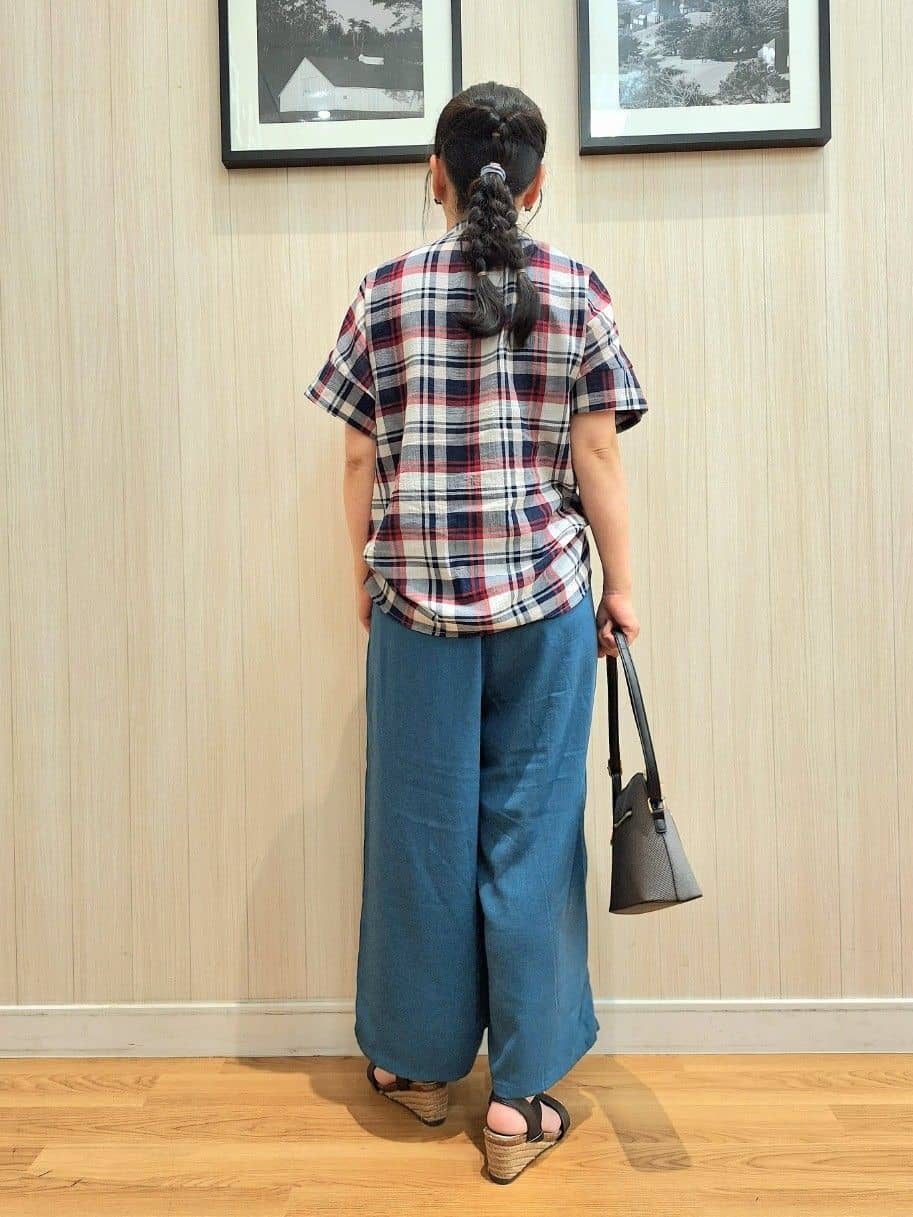 Saoさんの「SHOO･LA･RUE｜◆【高レビュー/累計販売35万足突破】片手ではけるサンダル シューダル 25SS」を使ったコーディネート