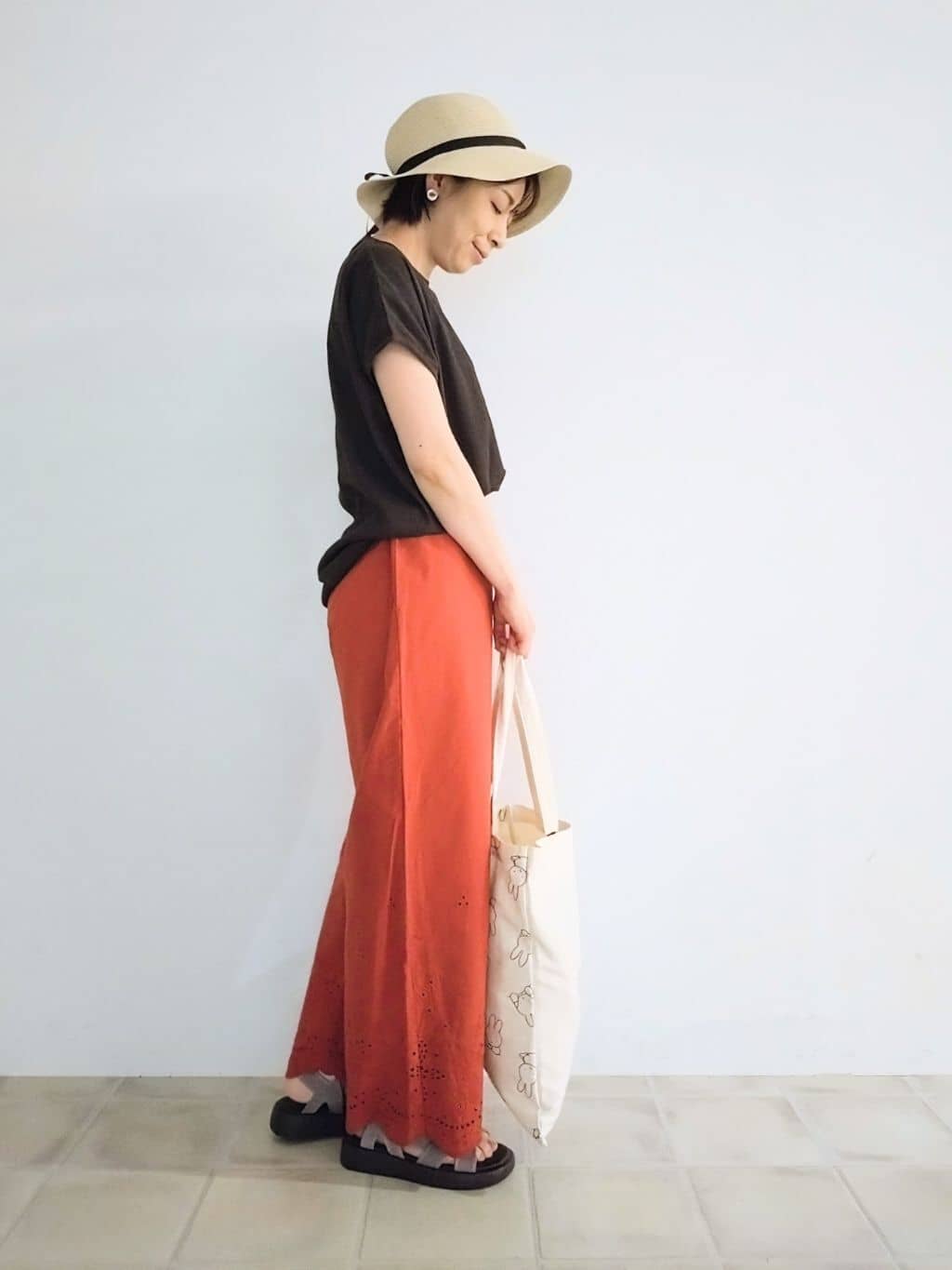 miomioさんの「SHOO･LA･RUE｜【S-LL】ブラウス見えする 軽やかな着心地の しぼしぼトップス」を使ったコーディネート