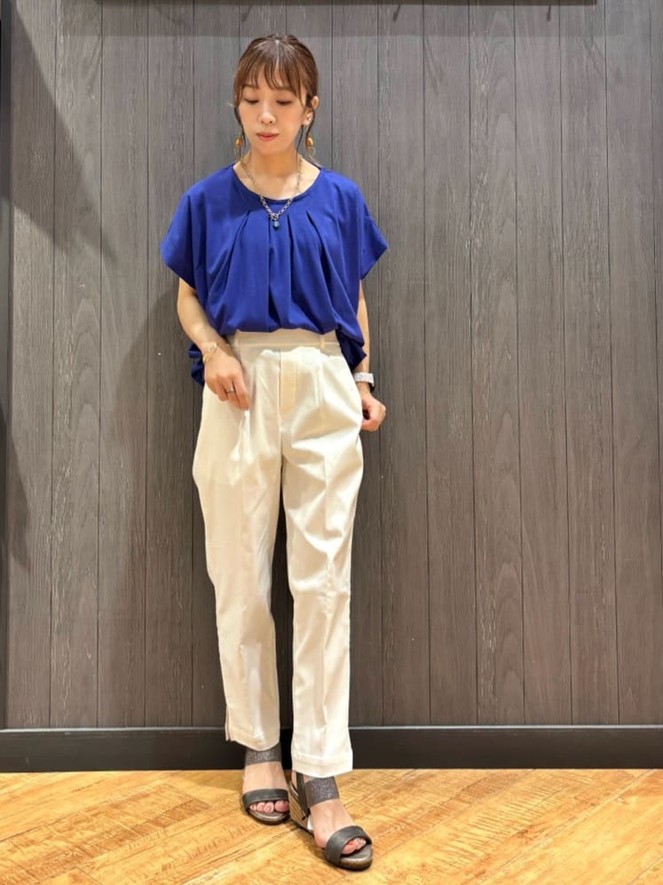 meiさんの「SHOO･LA･RUE｜【S-LL】インせず着られる 異素材使い デザイントップス」を使ったコーディネート