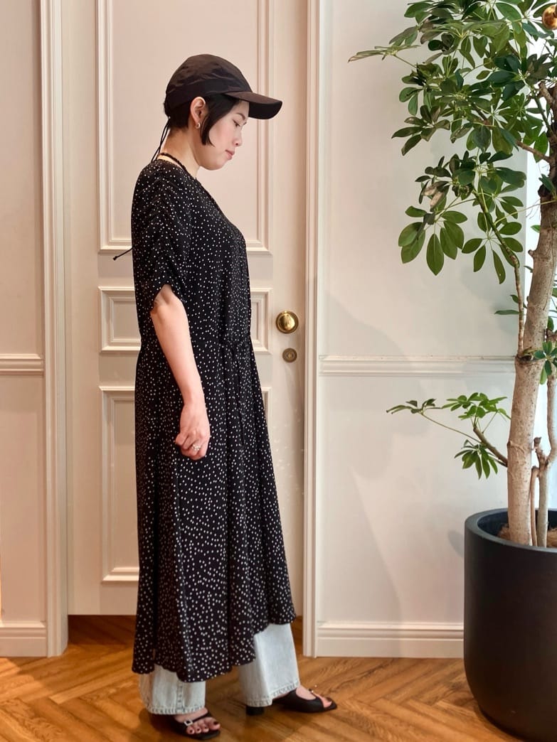 konominさんの「DRESSTERIOR｜スパンコール2WAY巾着バッグ」を使ったコーディネート