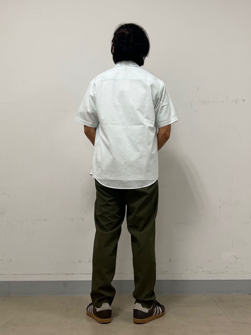 Hiroさんの「TAKEO KIKUCHI｜◆【Sサイズ～】フェイスロープ刺繍 天竺Tシャツ」を使ったコーディネート