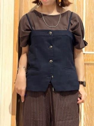 meiさんの「SHOO･LA･RUE｜【S-LL/UV/プチプラ】お袖タックで好印象 デザインTシャツ」を使ったコーディネート