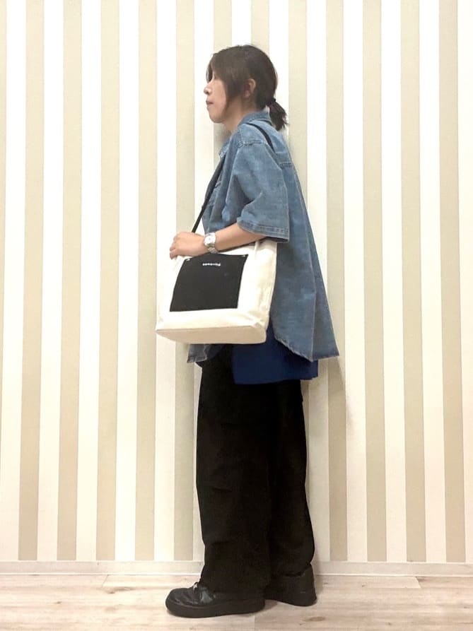 pieceさんの「SHOO･LA･RUE｜【S-LL】ゆるっと楽ちん さらさらカーゴジョガーパンツ」を使ったコーディネート