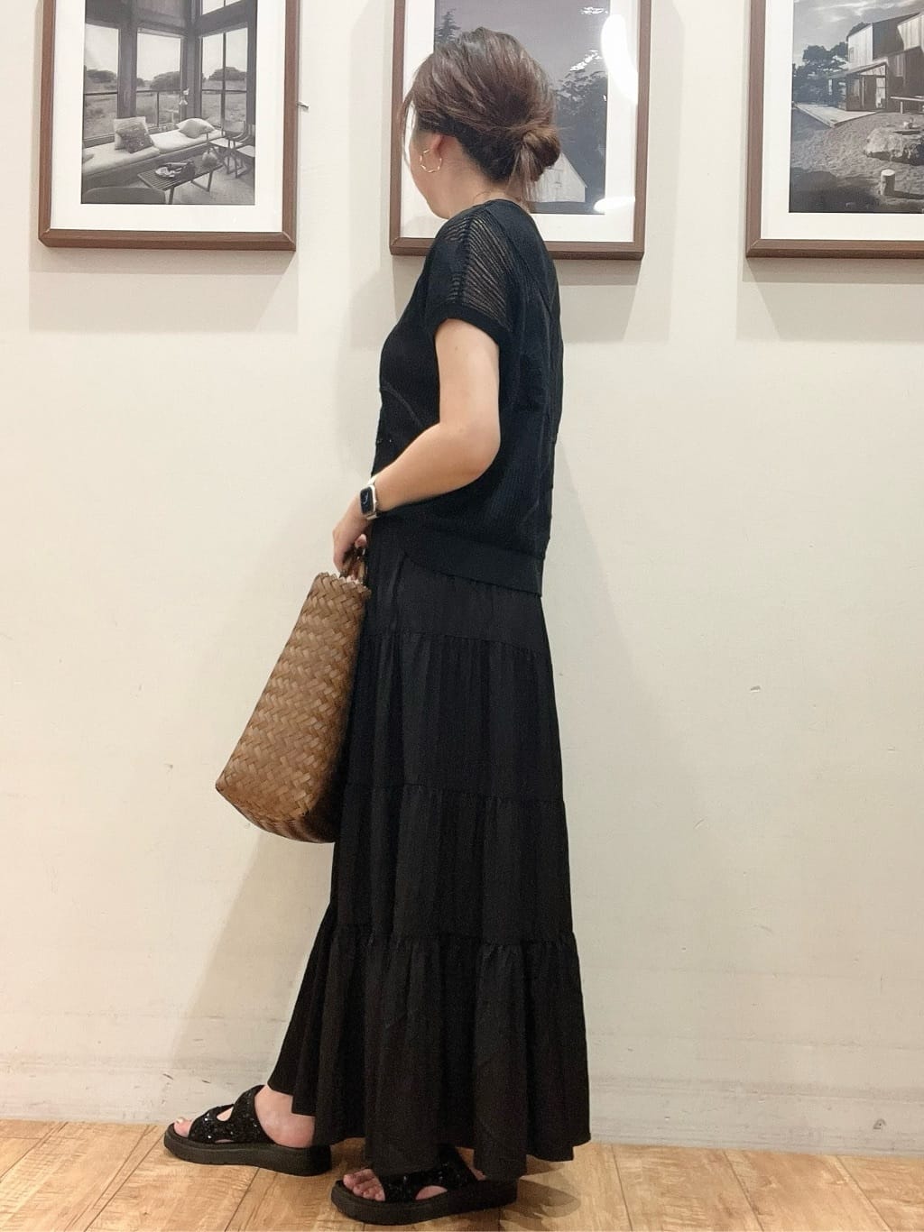 mariさんの「SHOO･LA･RUE｜【洗える/S-LL】微光沢で華やかなティアードスカート」を使ったコーディネート