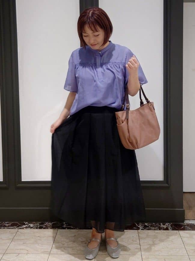 ゆうちゃさんの「Reflect｜【選べる5色◎／マシンウォッシュ可】シャーリングデザインブラウス」を使ったコーディネート