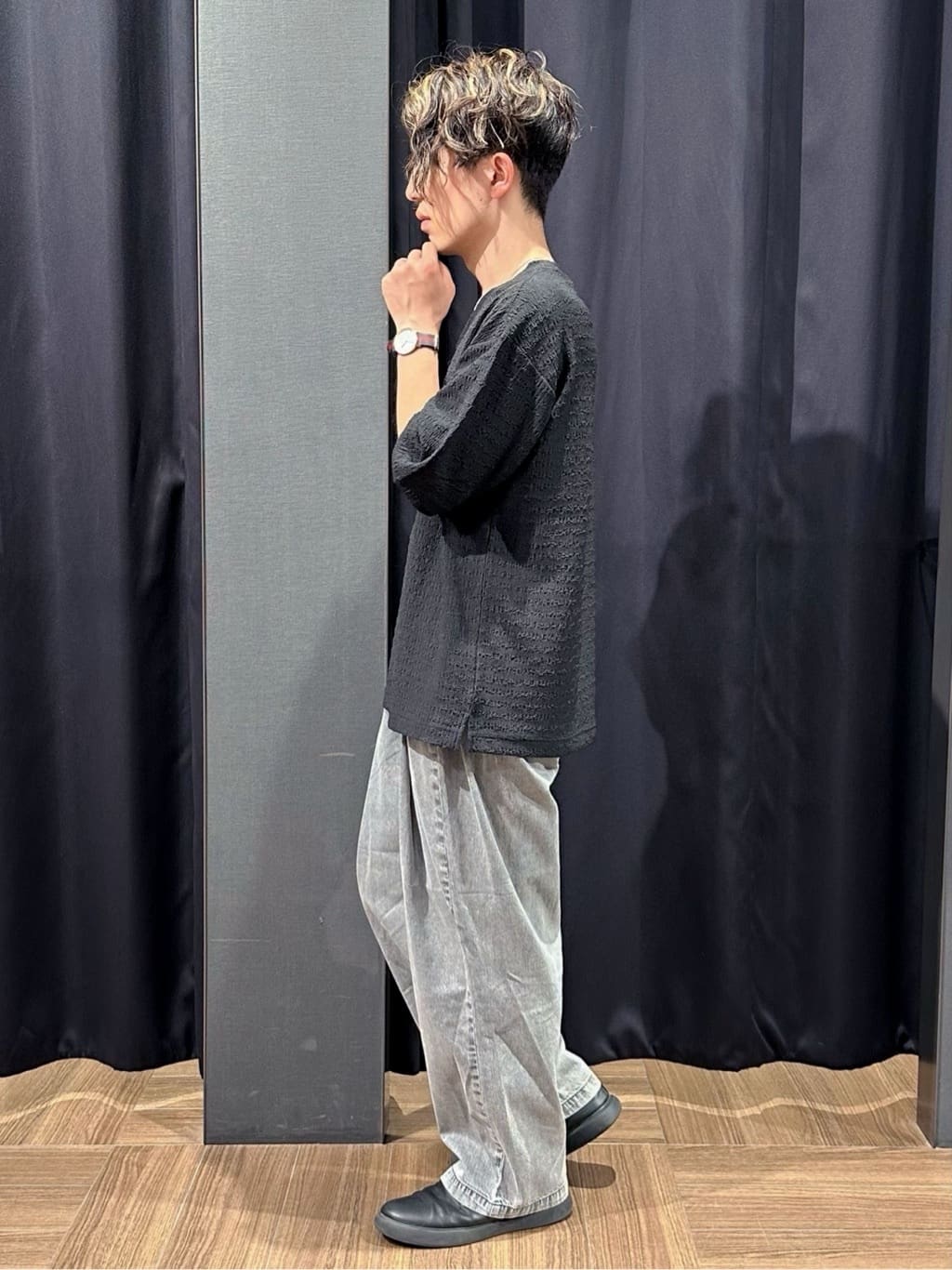 tomoyaさんの「THE SHOP TK｜楊柳ボーダー半袖Tシャツ【洗濯機OK】」を使ったコーディネート