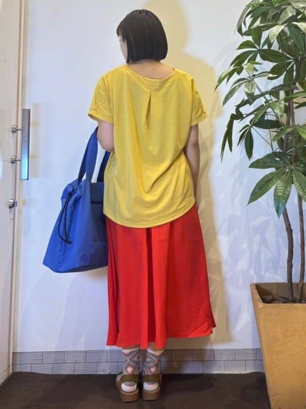 TOWAさんの「SHOO･LA･RUE｜【洗える/S-LL】インせず着られる さらっと大人上品 刺繍トップス」を使ったコーディネート