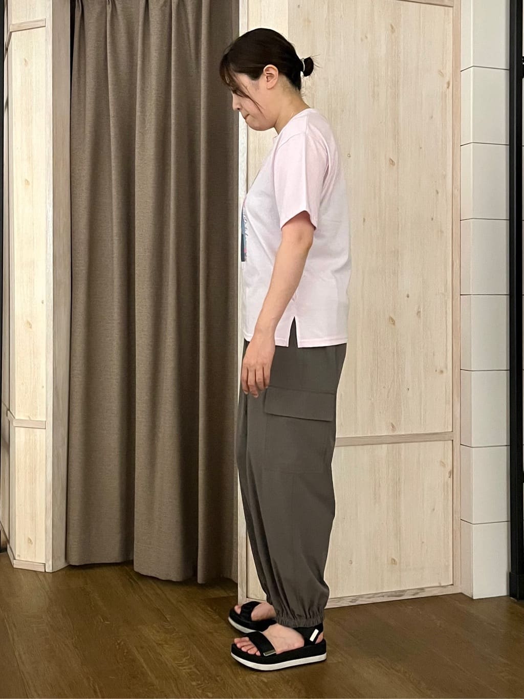 aiさんの「THE SHOP TK｜フォトアソートTシャツ【接触冷感/UV/毛玉になりにくい/洗濯機OK】」を使ったコーディネート