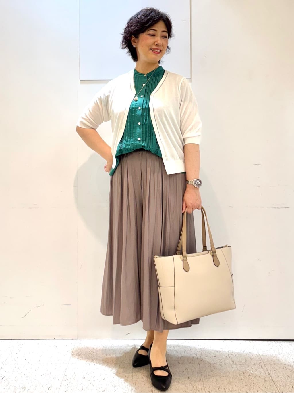 ヤスコさんの「Reflect｜【ウエストゴム仕様／長く着られる◎】スカーチョパンツ」を使ったコーディネート