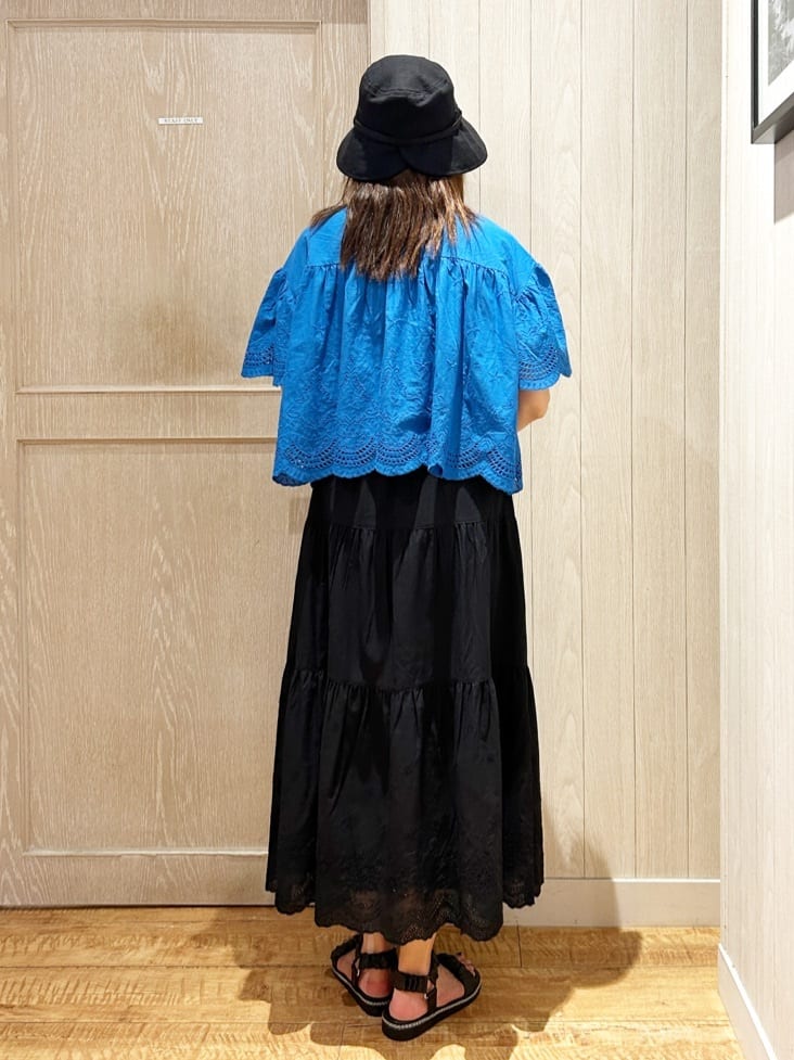 yukaさんの「SHOO･LA･RUE｜コーデの主役になる スカラップレースブラウス」を使ったコーディネート