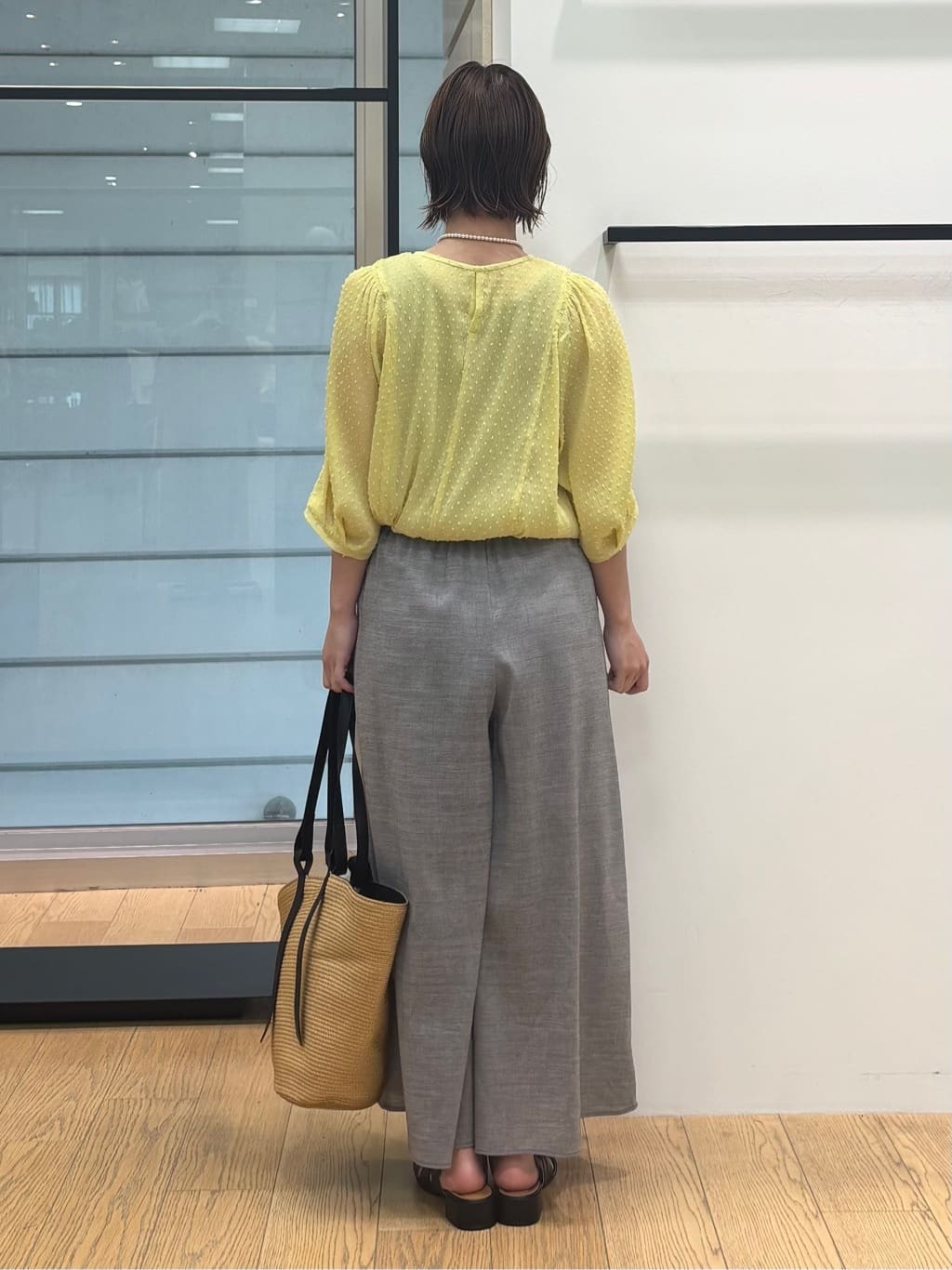 asamiさんの「INDIVI｜【洗える／清涼感◎】ワイドフレアパンツ／スカーチョ」を使ったコーディネート