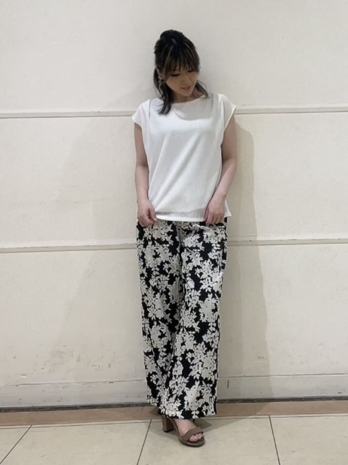 watanabeさんの「UNTITLED｜【ジャージ素材】インナードッキングシアーカットソー」を使ったコーディネート