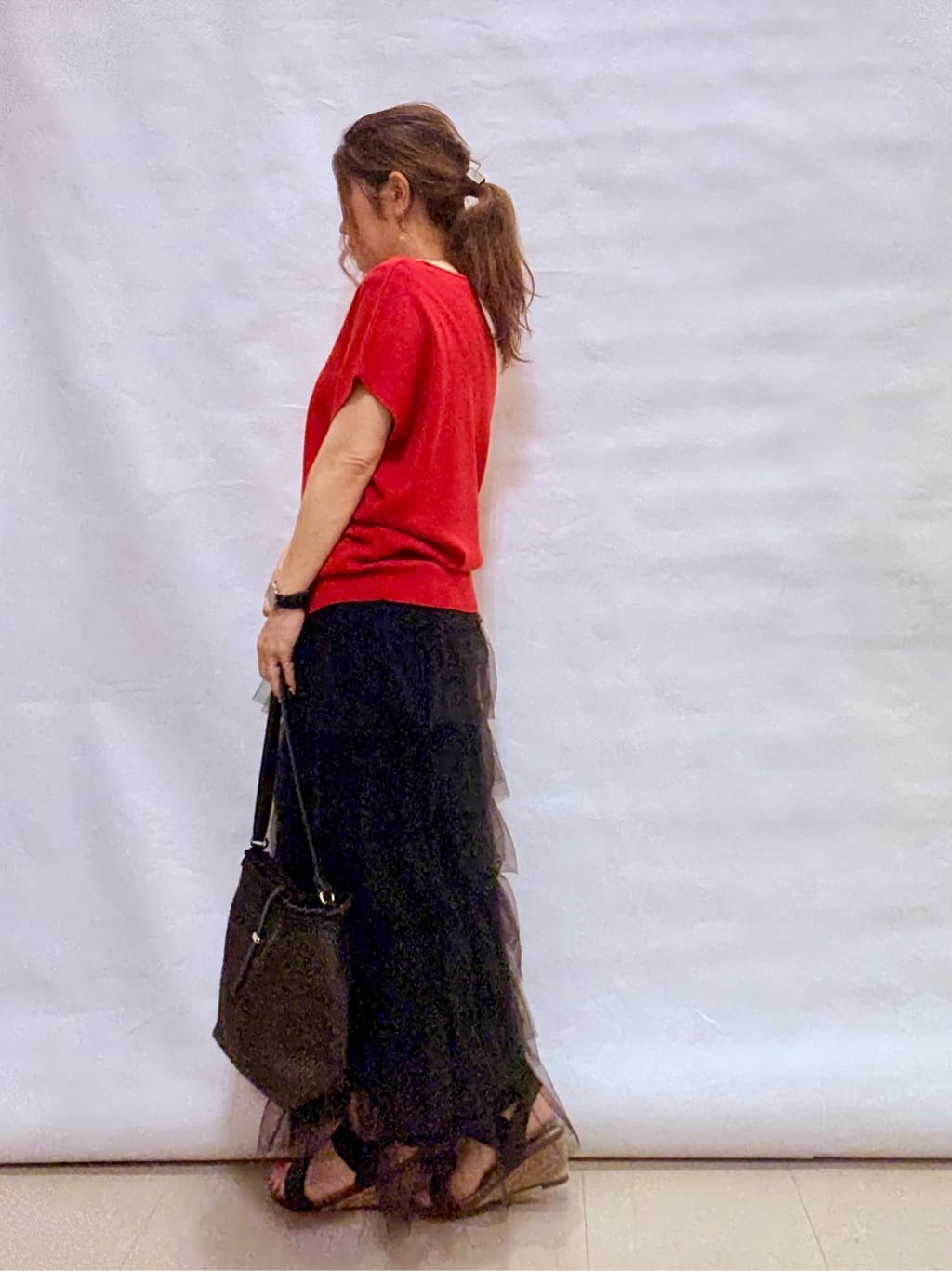 fuuさんの「SHOO･LA･RUE｜【洗える/S-LL/ひんやり】さらりと好印象　総針フレンチスリーブニット」を使ったコーディネート