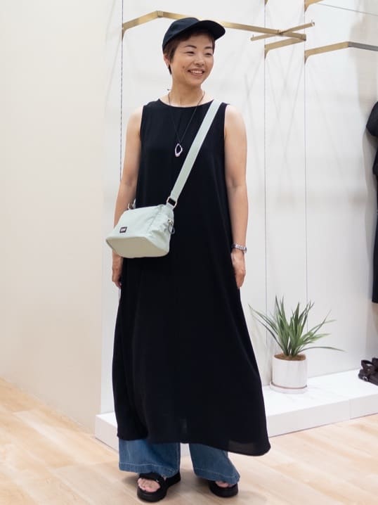 シュウコさんの「grove｜軽やかに羽織れて、きちんと見え ハーフスリーブテーラードジャケット」を使ったコーディネート