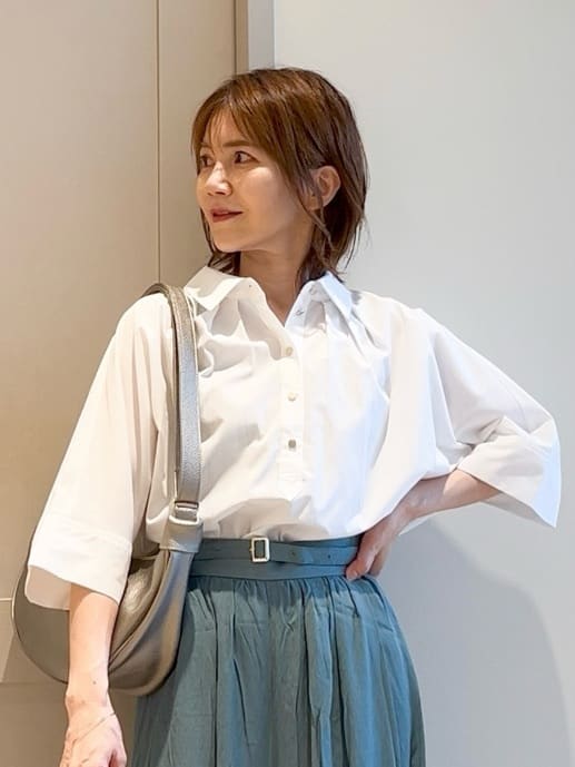 yamakoさんの「grove｜ラウンドメタルバングル」を使ったコーディネート