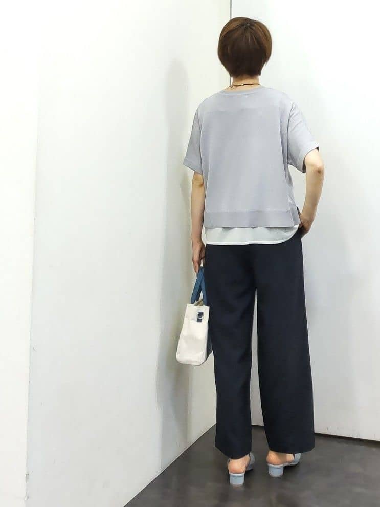 やまちゃんさんの「grove｜ロープベルトで差がつく 洗練リラックスパンツ」を使ったコーディネート