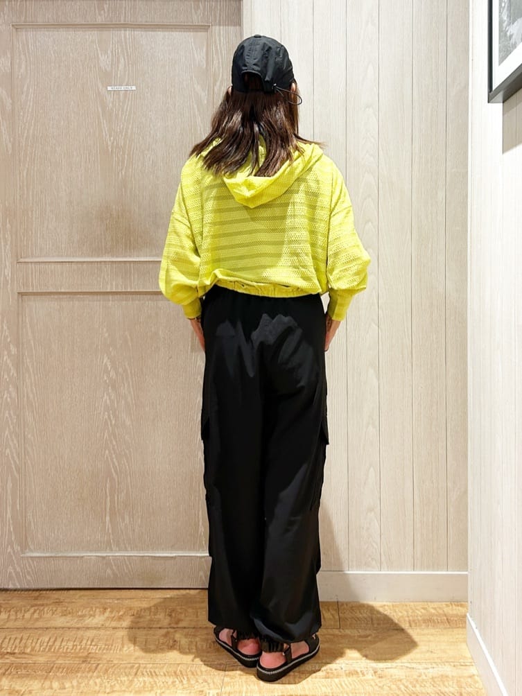 yukaさんの「SHOO･LA･RUE｜【UV/水陸両用】手の甲まで隠れる レースボーダー ラッシュガードパーカ」を使ったコーディネート