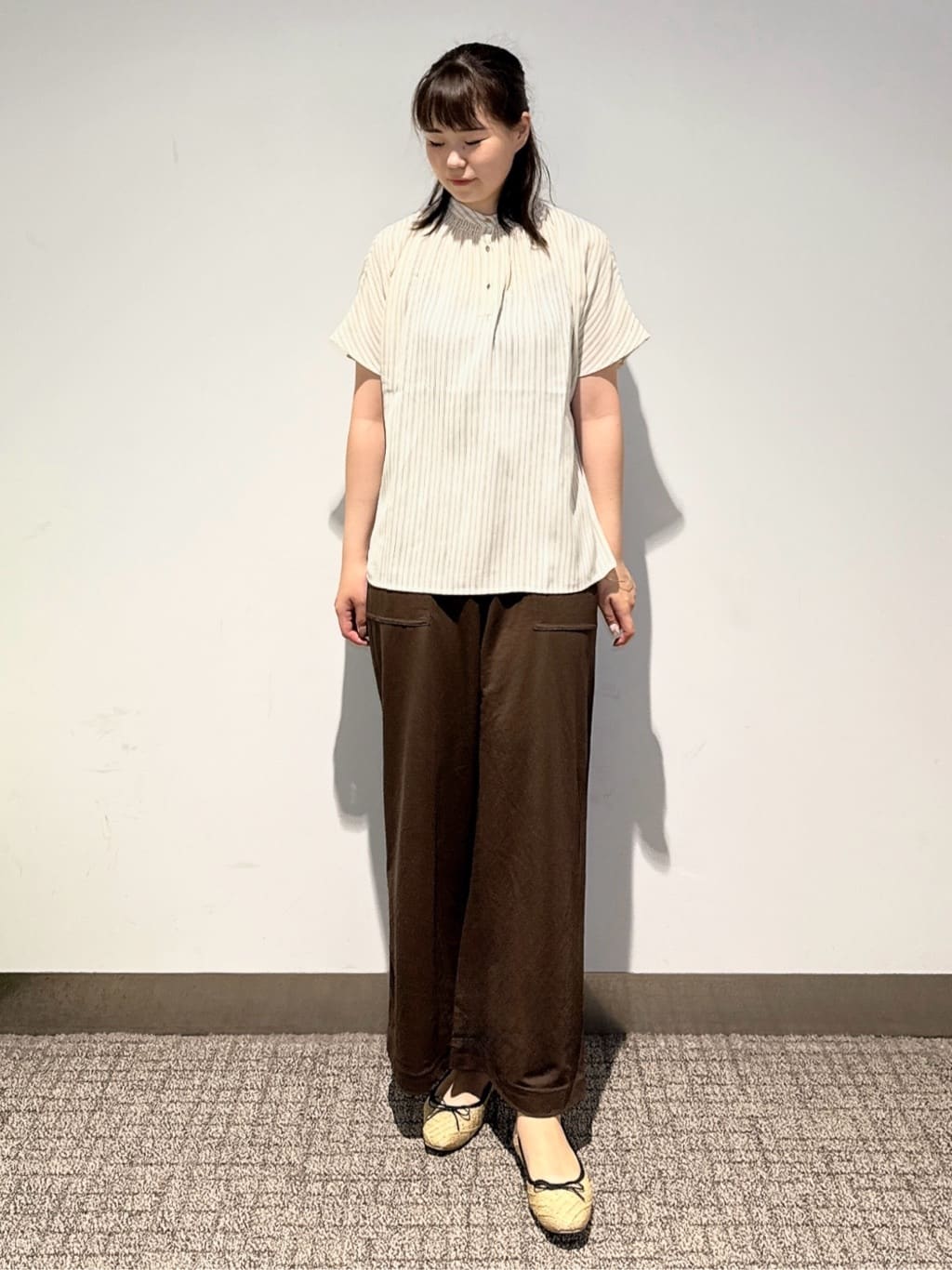 みーさんの「grove｜【接触冷感】見た目はきちんと、着心地はらくちん クロップドベイカーパンツ」を使ったコーディネート