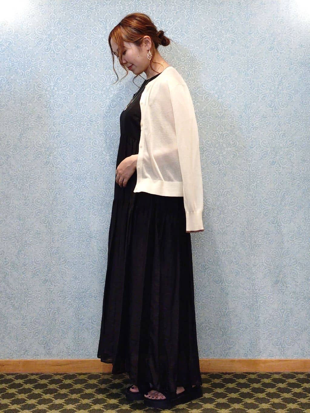 かどさんの「index｜麻混シアーギャザーティアードワンピース【洗濯機洗い可】」を使ったコーディネート