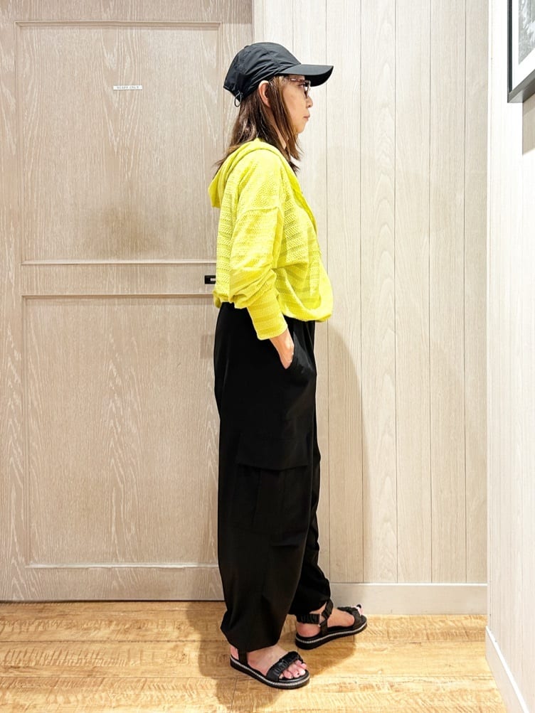yukaさんの「SHOO･LA･RUE｜【UV/水陸両用】手の甲まで隠れる レースボーダー ラッシュガードパーカ」を使ったコーディネート