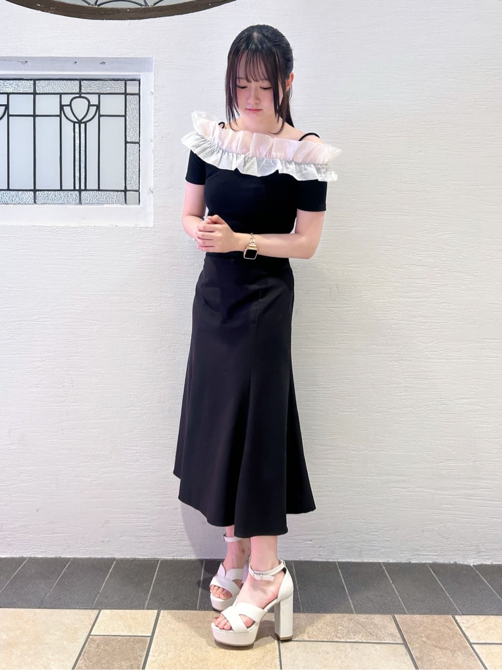 ゆうりさんの「ESPERANZA｜ネックベルトチャンキーヒールサンダル」を使ったコーディネート