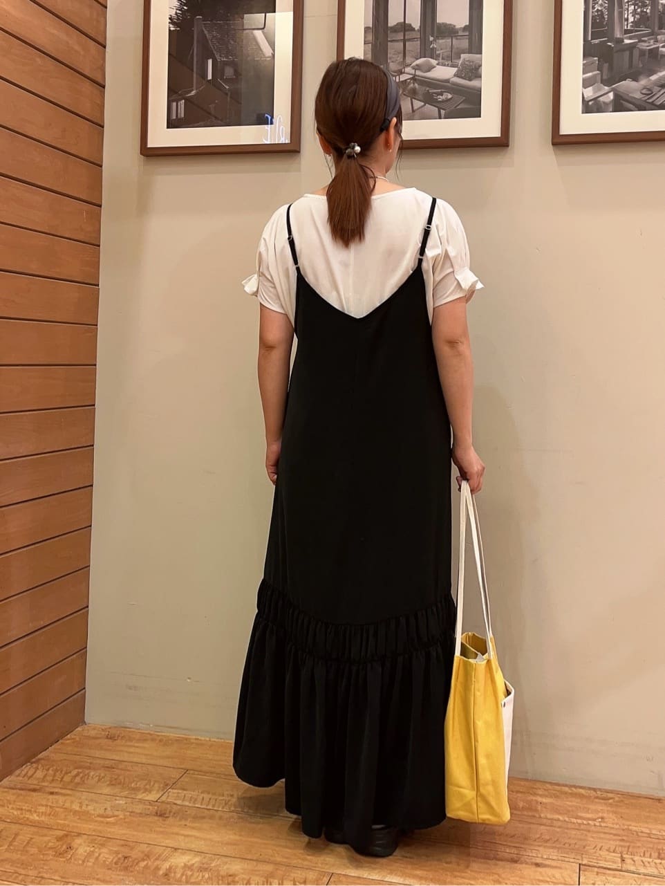 ゆっきーさんの「SHOO･LA･RUE｜【S-LL/UV/プチプラ】お袖タックで好印象 デザインTシャツ」を使ったコーディネート