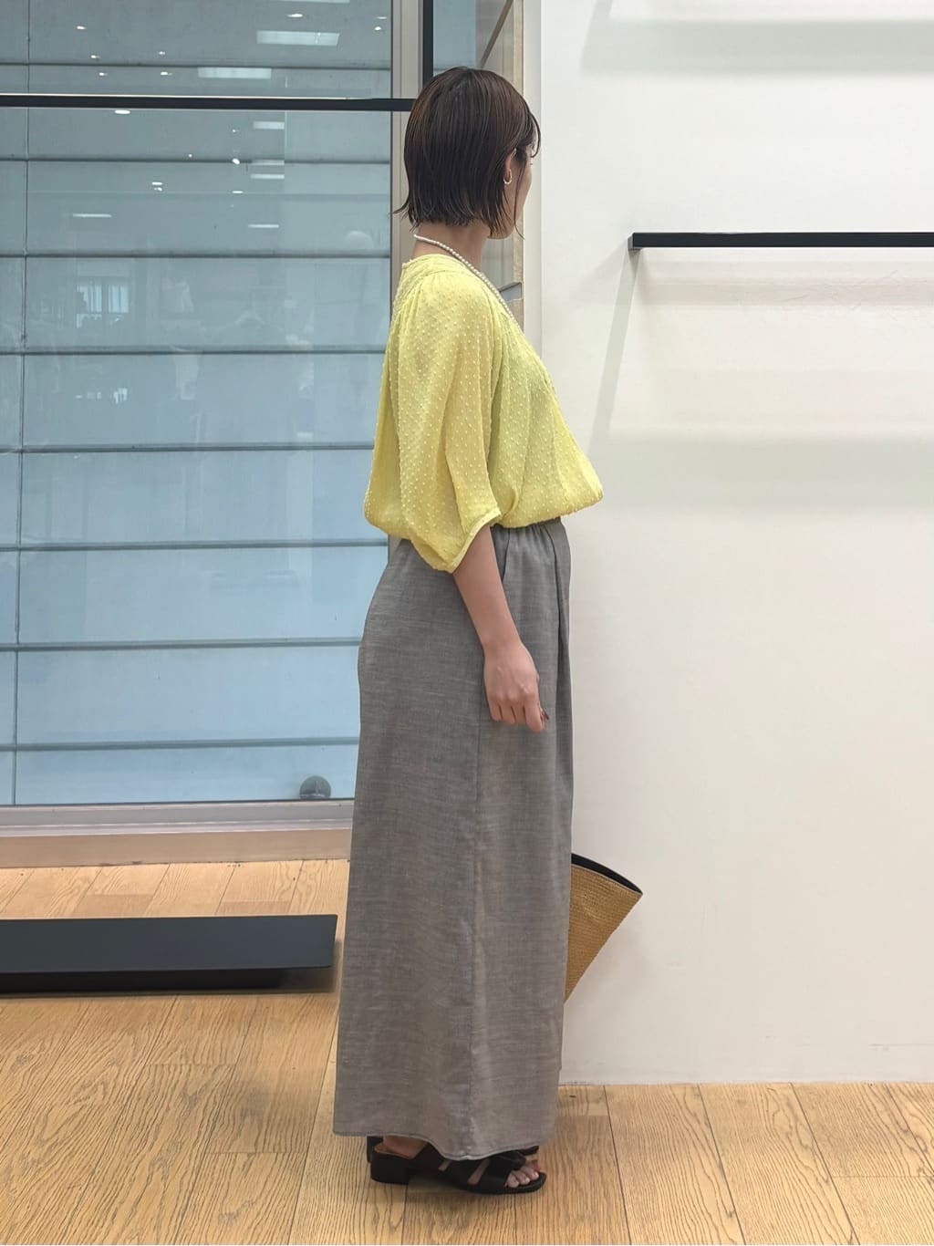 asamiさんの「INDIVI｜【洗える／清涼感◎】ワイドフレアパンツ／スカーチョ」を使ったコーディネート
