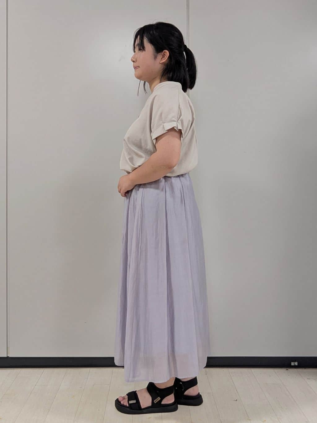 Nonさんの「index｜《7色展開／XS-LLサイズ》タックスリーブスキッパーブラウス【洗濯機洗い可／吸水速乾／抗ピル／防シ」を使ったコーディネート