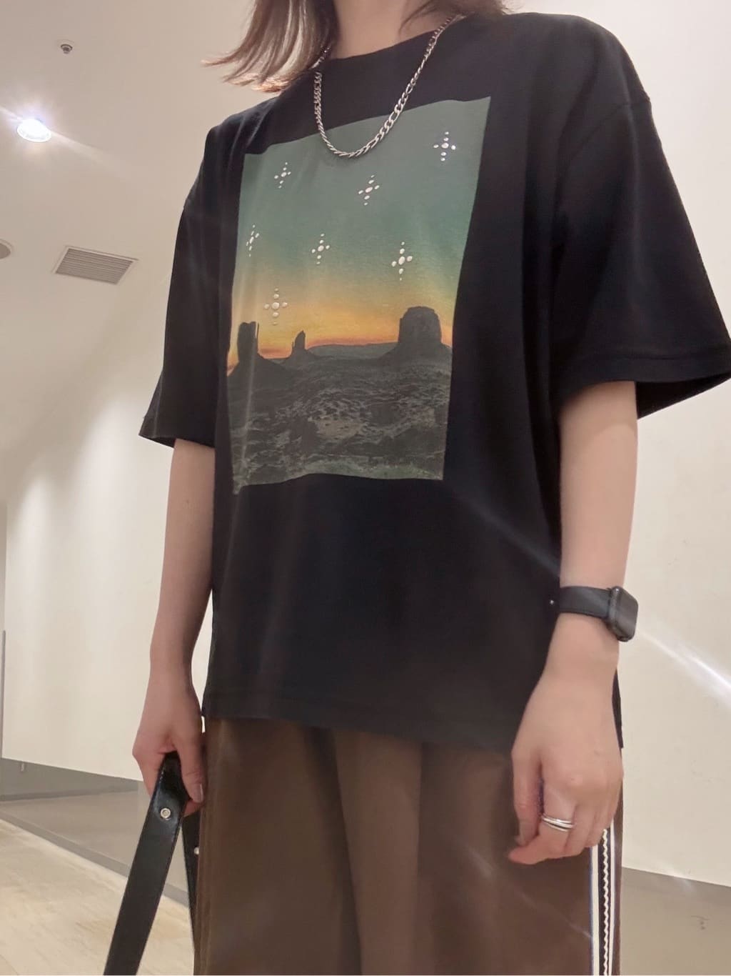 Renaさんの「tk.TAKEO KIKUCHI｜ウェスタンフォトスタッズTシャツ」を使ったコーディネート