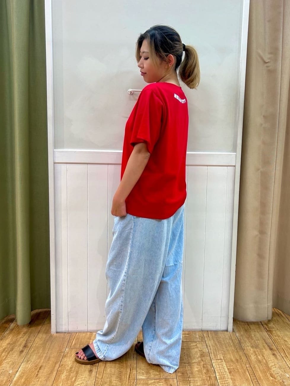 あんこさんの「SHOO･LA･RUE｜【HELLO KITTYコラボ】【SHOO ICE／汗染み軽減／UVカット】コンパクトTシャツ」を使ったコーディネート