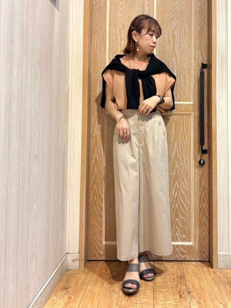meiさんの「SHOO･LA･RUE｜【ひんやり/UV】キレイもすっきりも叶える マリン風ガウチョパンツ」を使ったコーディネート
