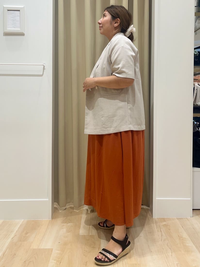 ゆうmamaさんの「grove｜軽やかに羽織れて、きちんと見え ハーフスリーブテーラードジャケット」を使ったコーディネート