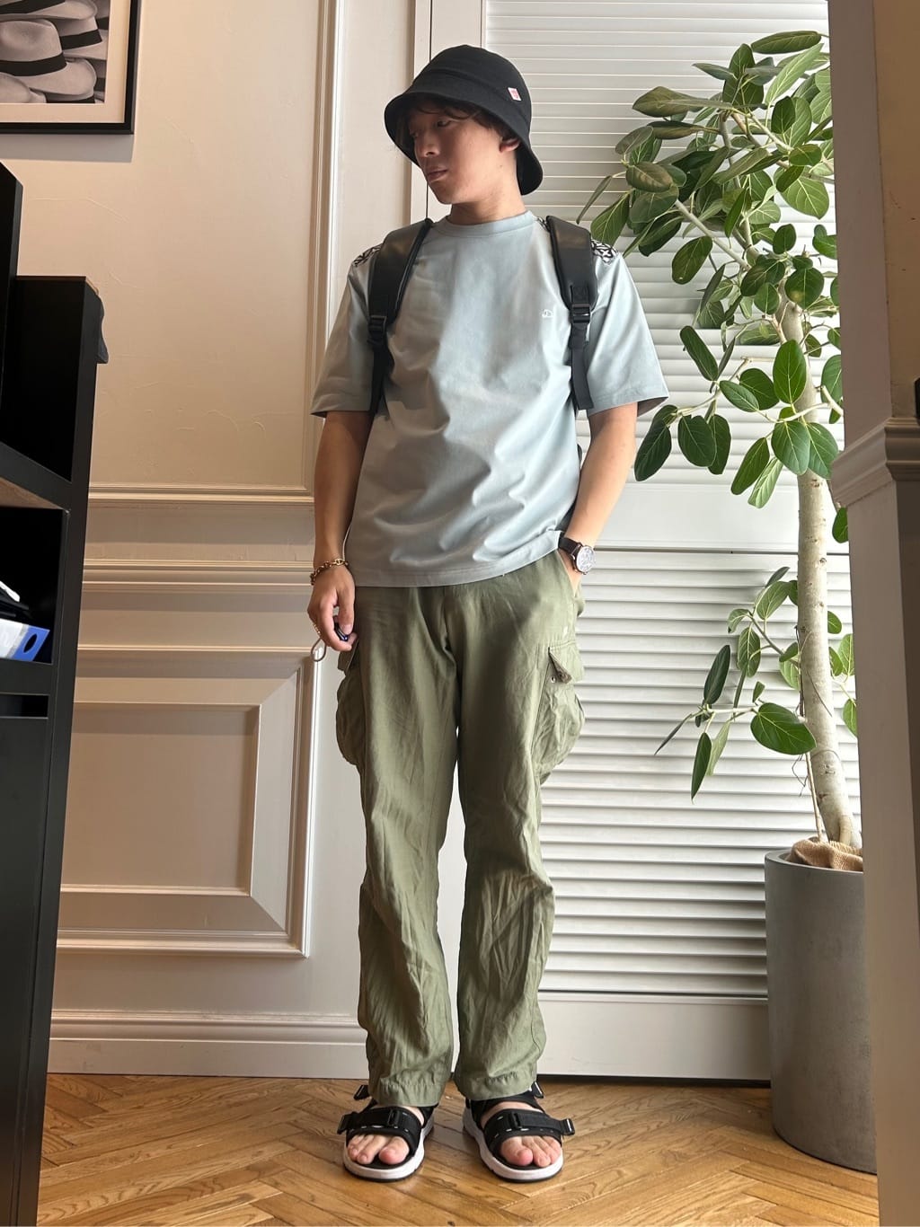 須田　慎二郎さんの「DRESSTERIOR｜【荷重軽減】サスペンション バックパック」を使ったコーディネート