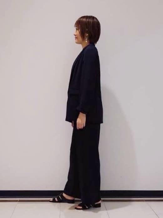 mikaさんの「INDIVI｜【着る日傘／遮熱／UVケア】ダブルジャケット」を使ったコーディネート