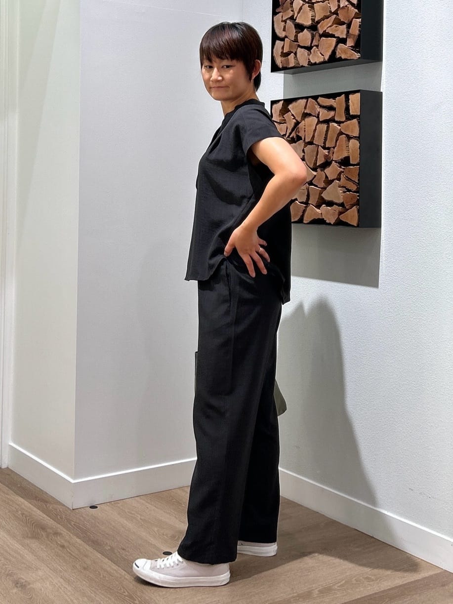 rairaiさんの「Dessin｜【2点セット/ウエストゴム/洗える】スキッパ―シャツ＆ストレートパンツセット」を使ったコーディネート