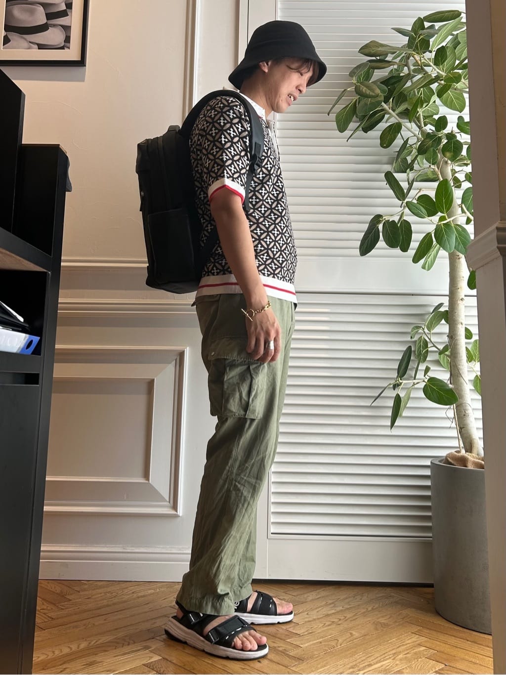 須田　慎二郎さんの「DRESSTERIOR｜【荷重軽減】サスペンション バックパック」を使ったコーディネート