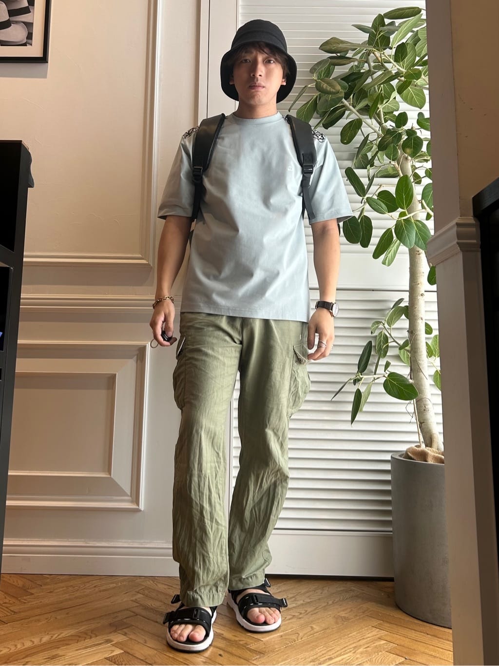 須田　慎二郎さんの「DRESSTERIOR｜【荷重軽減】サスペンション バックパック」を使ったコーディネート