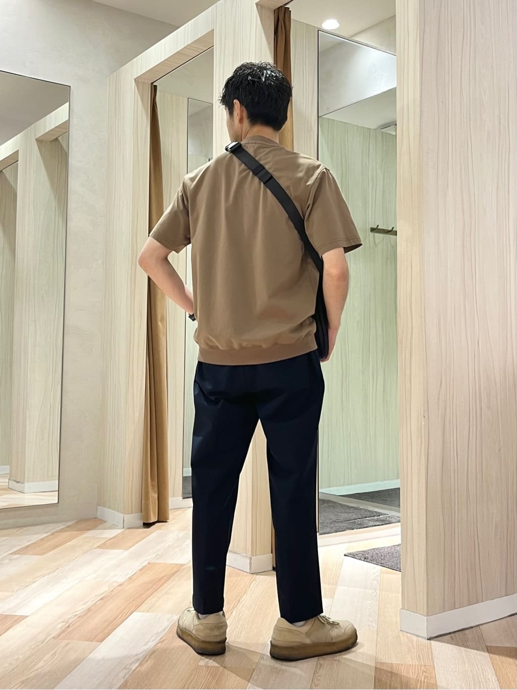 URAさんの「TAKEO KIKUCHI｜【抗菌防臭／5サイズ展開】ハイゲージポンチ Tシャツ」を使ったコーディネート