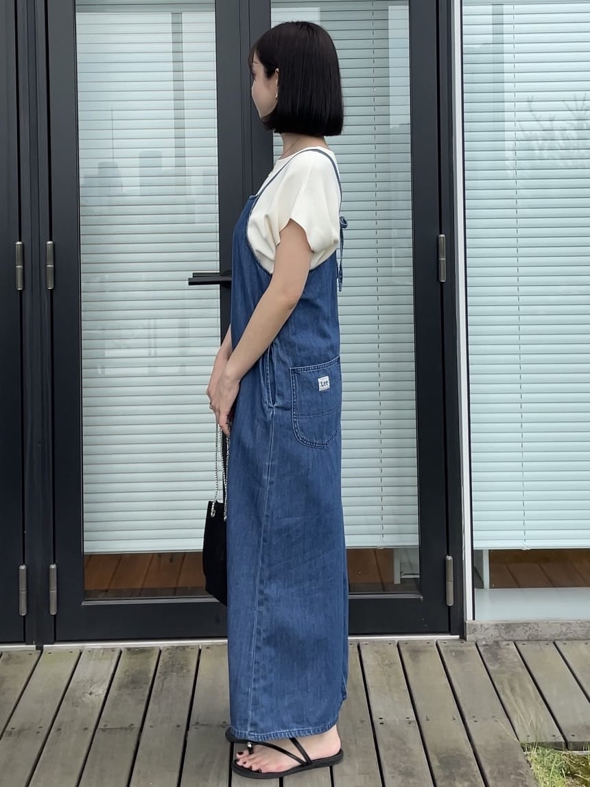 NATSUMIさんの「grove｜【Lee】DENIM CAMISOLE DRESS」を使ったコーディネート