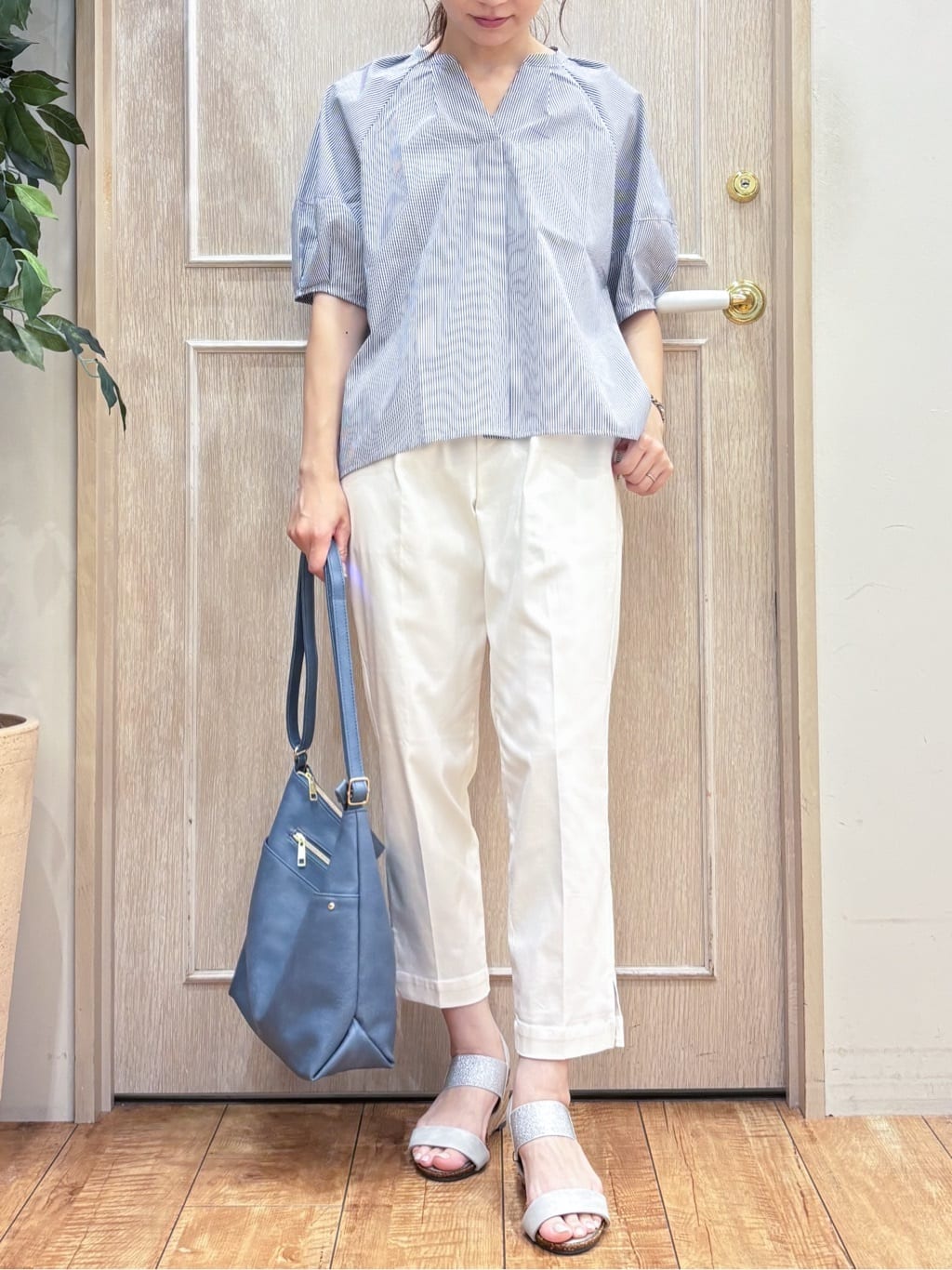 なみさんの「SHOO･LA･RUE｜【S-LL/ひんやり】きれいめにもカジュアルにも サブリナパンツ」を使ったコーディネート