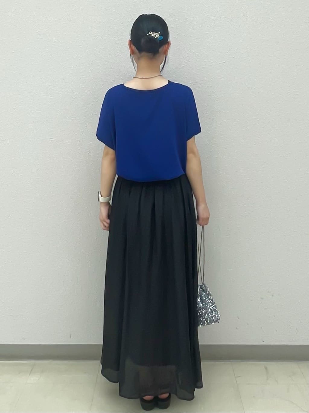 Izuさんの「index｜《6色展開／S-LLサイズ》ドルマンスリーブニット【UV／接触冷感／洗濯機洗い可／抗ピル】」を使ったコーディネート