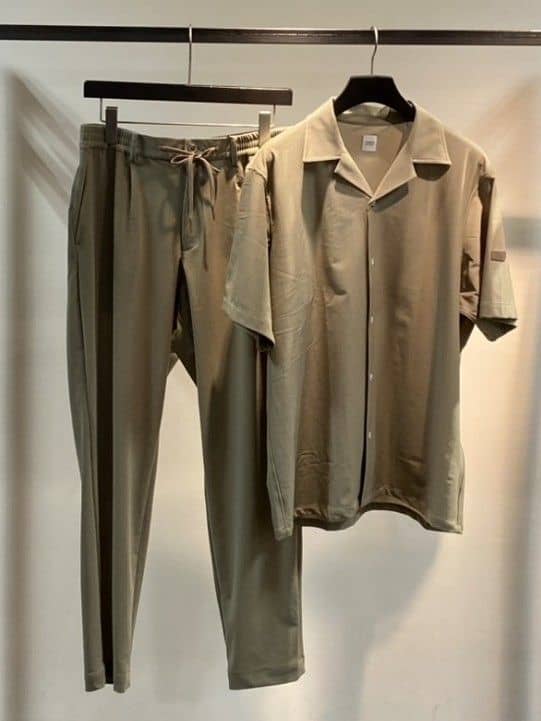 あまえびさんの「TAKEO KIKUCHI｜【COOL CITY WEAR】エアートール パンツ /接触冷感・通気性」を使ったコーディネート