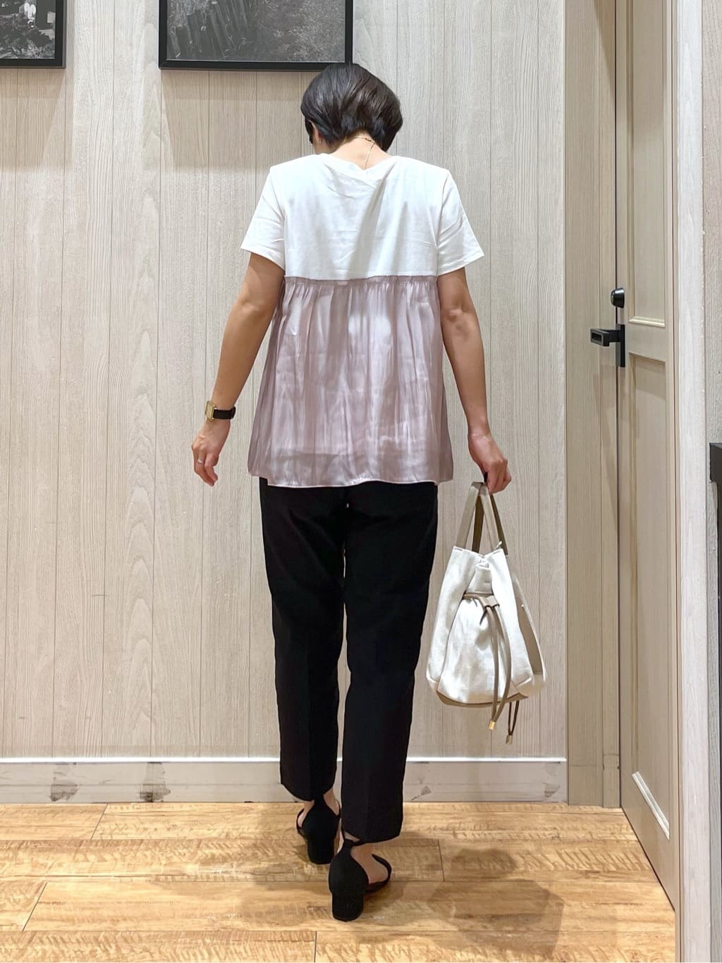 shirayuuuさんの「SHOO･LA･RUE｜【S-LL/ひんやり】きれいめにもカジュアルにも サブリナパンツ」を使ったコーディネート