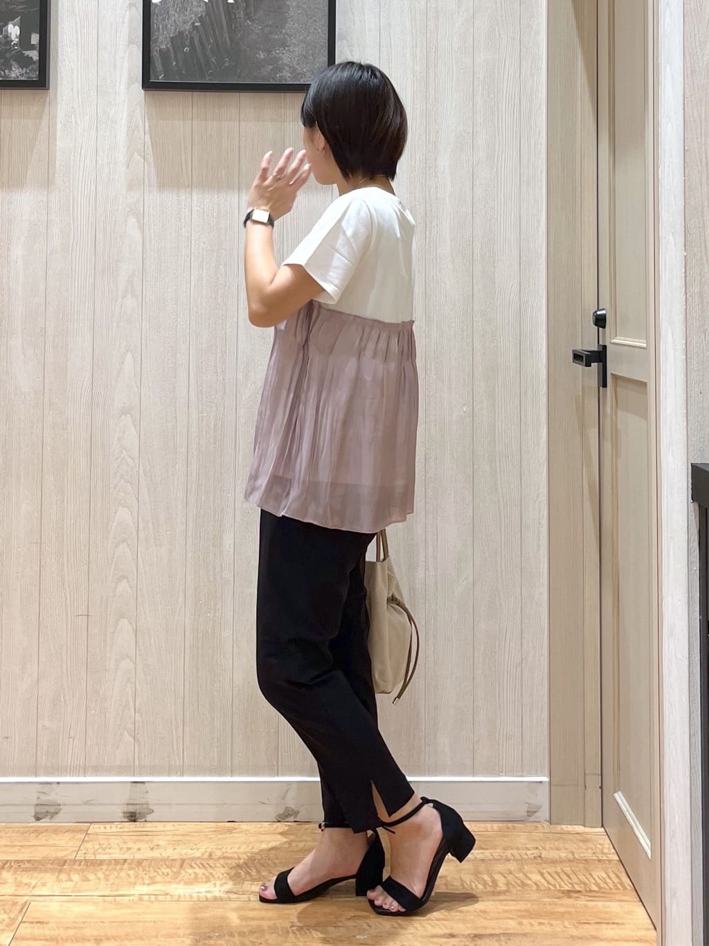 shirayuuuさんの「SHOO･LA･RUE｜【S-LL/ひんやり】きれいめにもカジュアルにも サブリナパンツ」を使ったコーディネート