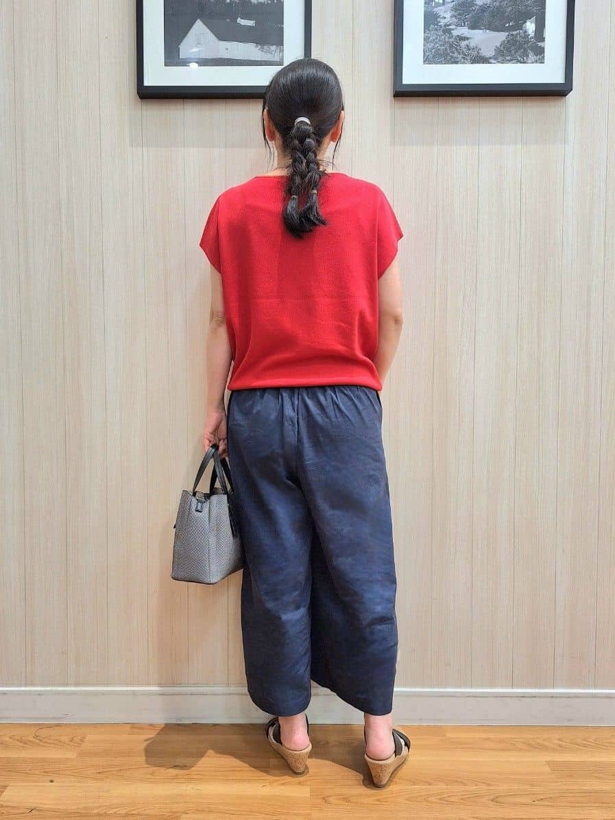 Saoさんの「SHOO･LA･RUE｜【洗える/S-LL/ひんやり】さらりと好印象　総針フレンチスリーブニット」を使ったコーディネート