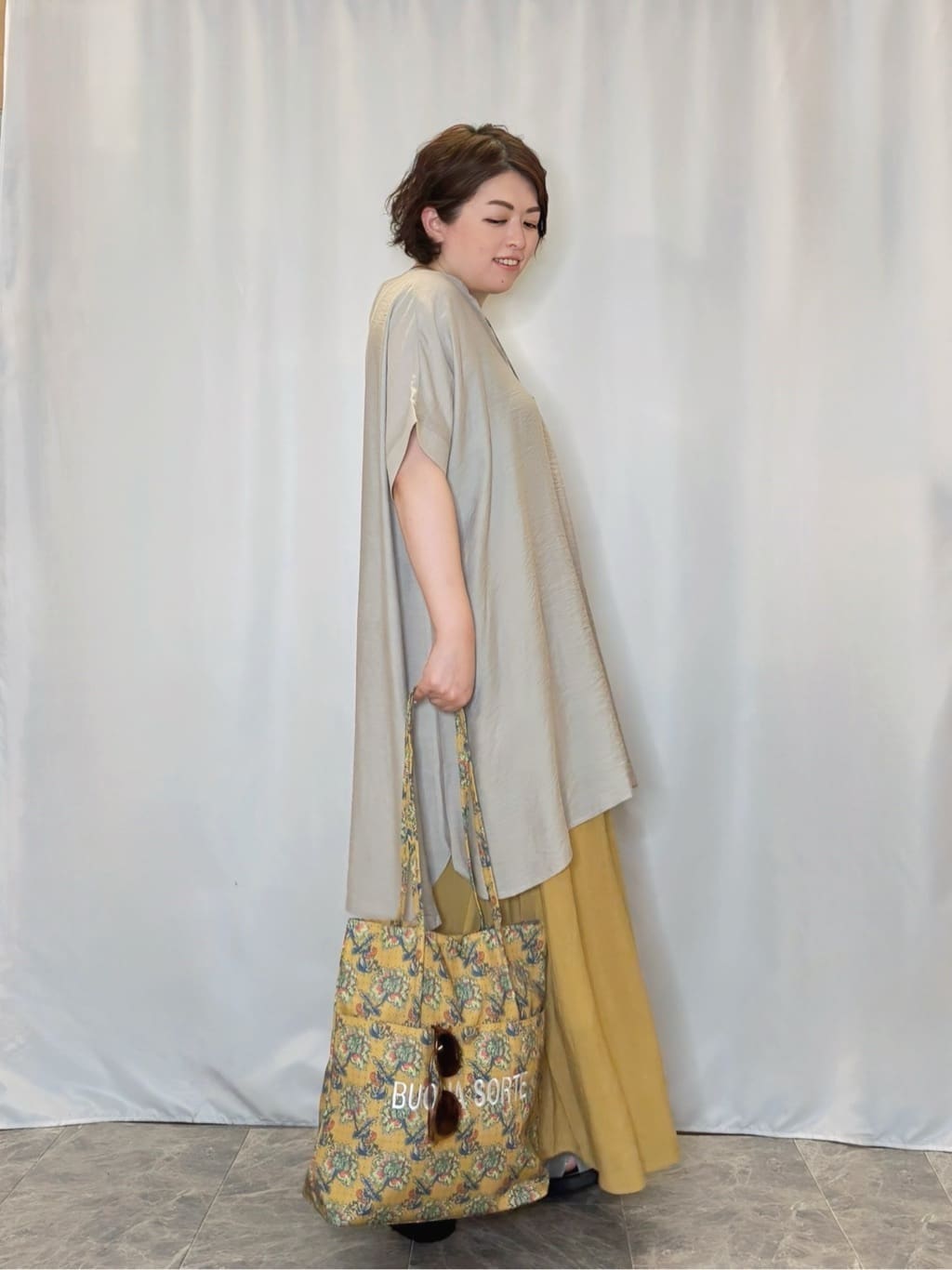 たみさんの「SHOO･LA･RUE｜【S-LL/裏地ひんやり】エアリーで涼やか 大人のシアースカーチョ」を使ったコーディネート