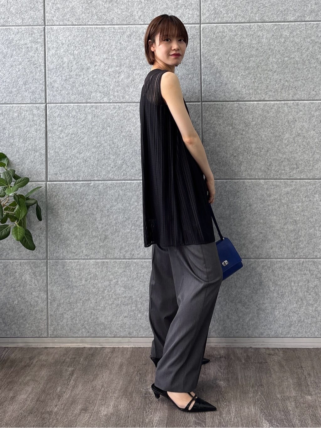 kanaeさんの「INDIVI｜【洗える／セットアップ可能】ラッセルチュニック」を使ったコーディネート