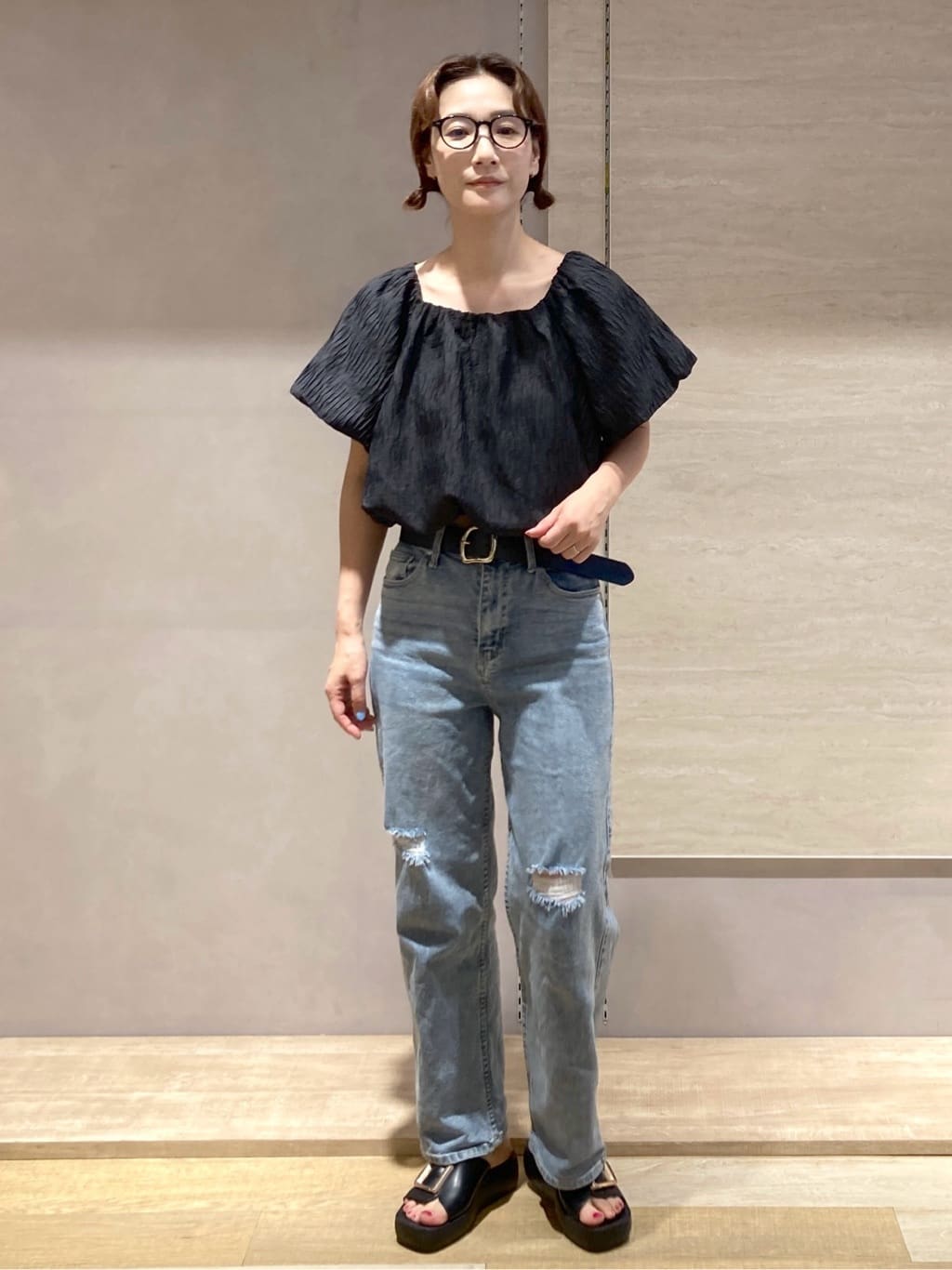 たけねぇさんの「OPAQUE.CLIP｜ふくれジャカードバルーンブラウス【洗濯機洗い可】」を使ったコーディネート