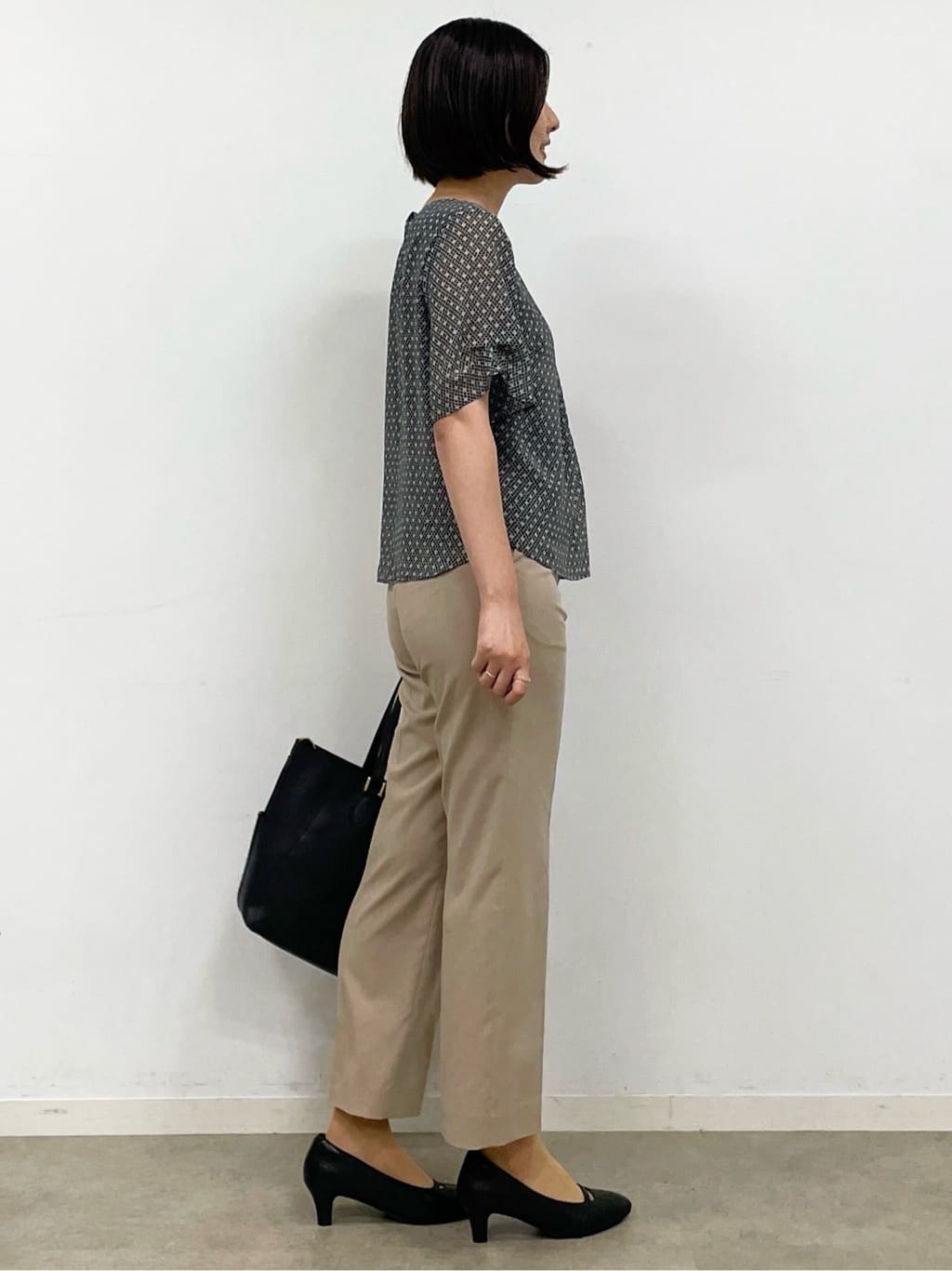 あやたかさんの「Reflect｜【マシンウォッシュ可／セットアップ可】コツキ柄プリントブラウス」を使ったコーディネート
